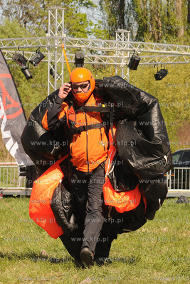 Mlode Miasto w Gdansku. Zawody Diverse Crane Boogie...