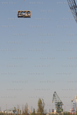 Mlode Miasto w Gdansku. Zawody Diverse Crane Boogie...