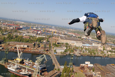 Mlode Miasto w Gdansku. Zawody Diverse Crane Boogie...