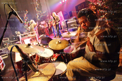 Kosciol sw. Trojcy w Gdansku.Mietek Szczesniak koleduje...