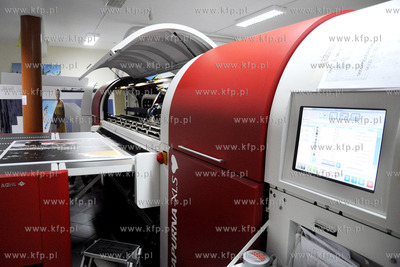 Drukarnia Digital Design w Cieplewie. 14.12.2010 Fot....
