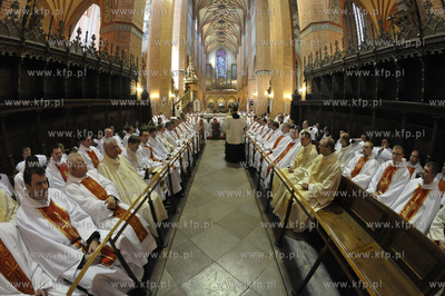 Msza Krzyzma w katedrze pelplinskiej sprawowana przez...