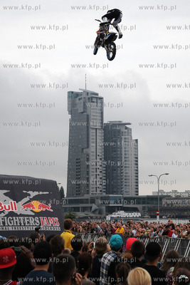 Gdynia, Skwer Kosciuszki. Red Bull X-Fighters Jams....