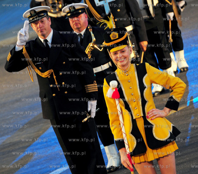 Gdynia. Final Festiwalu Orkiestr Wojskowych. Wsrod...