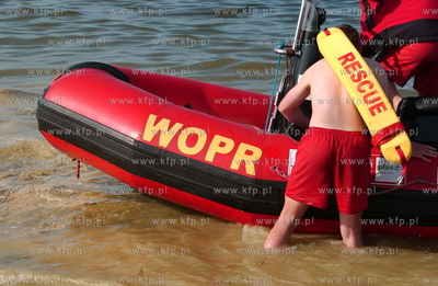 Sopot. Plaza w rejonie Al Mamuszki. WOPR i Straz Pozarna...