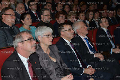 Teatr Miejski w Gdyni. Uroczysta sesja Rady Miasta...