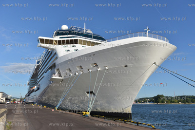 Wycieczkowiec Celebrity Eclipse w Gdyni. 18.06.2014...
