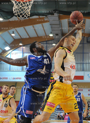 Hala 100 lecia Sopotu. Sopot. Mecz kszykowki Trefl...