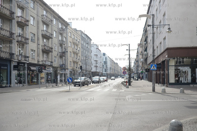 Wzorowo wprost do apelu by pozostac w domach podchodza...