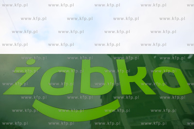 Gdynia Dąbrowa, sklep Żabka na ul. Rdestowej.16.01.2020...