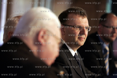 Konferencja prasowa  po pozarze w kosciele sw. Katarzyny...