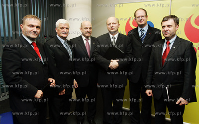 Gdansk, siedziba Grupy LOTOS. Grupa LOTOS podpisala...