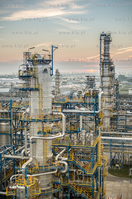 Rafineria Grupy Lotos. 25.09.2015 fot. Wojtek Jakubowski...
