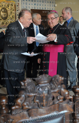 Dwor Artusa w Gdansku. Uroczystosc wreczenia Nagrody...