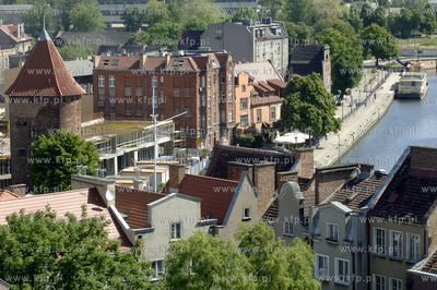 Gdansk.Widok z wiezy kosciola sw. Jana w kierunku Targu...