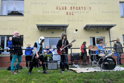 Sulmin (gmina Zukowo). Pierwszy Bieg Sztafetowy Firm...