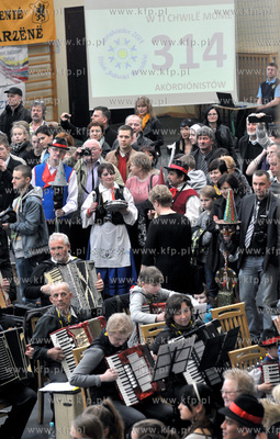 Sierakowice na Kaszubach. Dzien Jednosci Kaszubow....