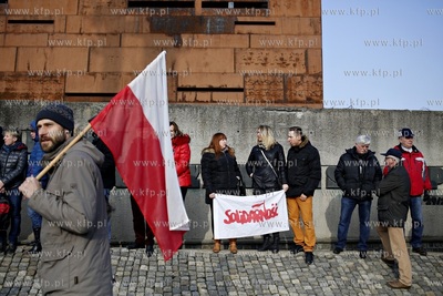 Gdańsk. Plac Solidarności. Wiec poparcia dla Lecha...