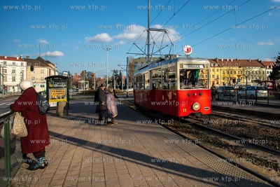 Zabytkowy tramwaj dla pań z okazji ich święta. 8.03.2020...