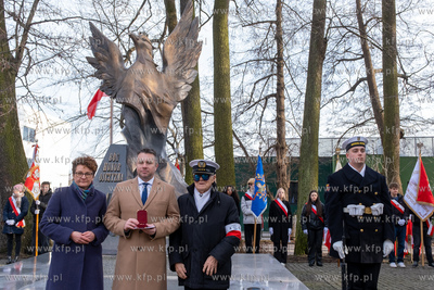 Sopot. Pomnik Armii Krajowej w parku im. sanitariuszki...