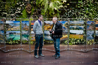 Gdansk. Galeria Przymorze. Wystawa zdjec fotografa...