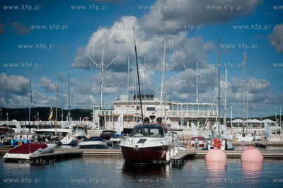 Sopot - molo. Przystan Jachtowa. Instalacja Maurycego...