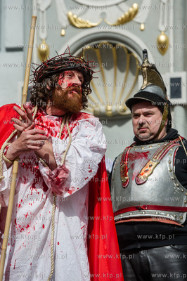 Wielki Piatek. Misterium Meki Panskiej na ulicach Gdanska.
03.04.2015
fot....