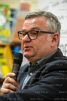 Gdansk. Galeria Baltycka. Spotkanie z  dziennikarzem,...