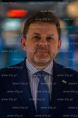 Gdynia. Cisowa. Siedziba Szybkiej Kolei Miejskiej,...