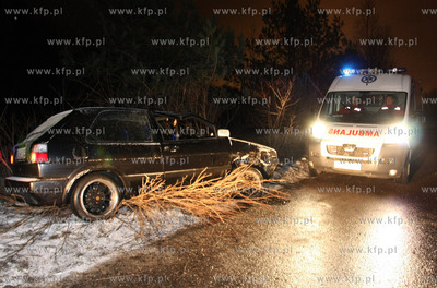 Gdansk, ul. Radarowa. Kierujacy samochodem VW Golf...