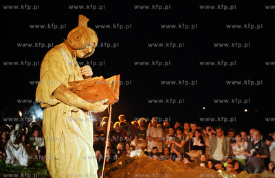 Trzynasta edycja Miedzynarodowego Festiwalu Teatrow...