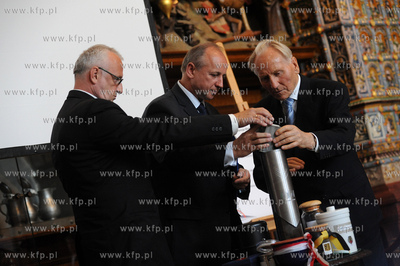 Gdansk. Dwor Artusa. 70 rocznica wybuchu II Wojny Swiatowej....