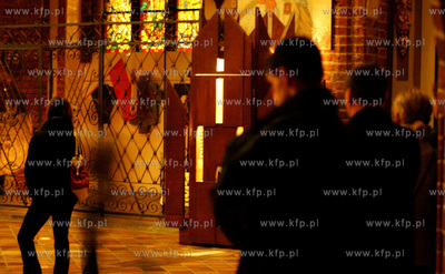 Szczecin. Noc konfesjonalow w Szczecinskiej Bazylice...