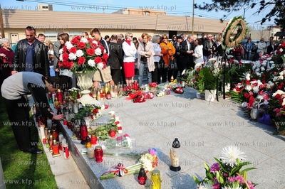 Chicago. Pomnik Katynski. Polonia sklada hold ofiarom...