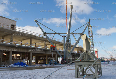 Budowa nowego terminala pasazerskiego T2 na lotnisku...