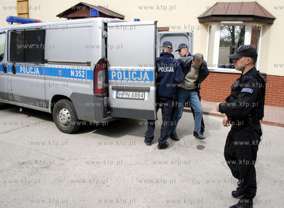 Sad w Wejherowie tymczasowo aresztowal mezczyzn oskarzonych...