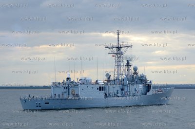Fregata rakietowa typu Olivier Hazard Perry  ORP Gen....