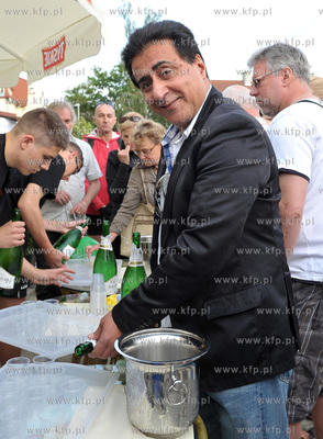 Sopot. Plac z Jasiem Rybakiem, na tylach klubu Spatif....