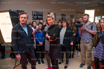 Joanna Krupa i prezydent Slupska Robert Biedron spotkal...
