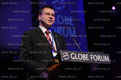 Gdansk, GLOBE FORUM 2009. Nz premier Lotwy -  Waldis...
