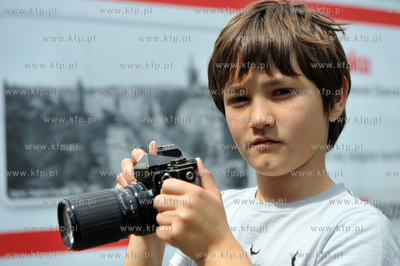 Na ulicach Gdanska pojawily sie billboardy na przyczepach...