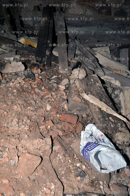 Renowacja grobowca Gralathow w Sulminie gmina Zukowo...