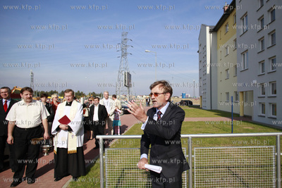 Uroczyste przekazanie do użytku 125 mieszkań wybudowanych...
