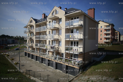 Uroczyste przekazanie do użytku 125 mieszkań wybudowanych...