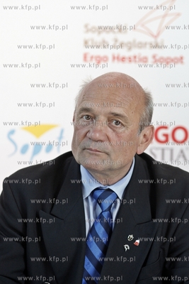 Sopocki Klub Zeglarski. Konferencja prasowa dotyczaca...