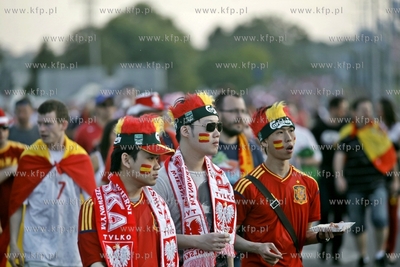 Gdansk Arena. Kibice wchodza na mecz Mistrzostw Europy...