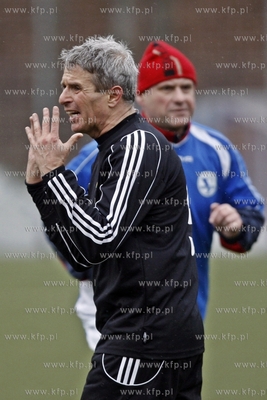 Gdansk. Boisko przy ul. Traugutta.  Sylwestrowy mecz...