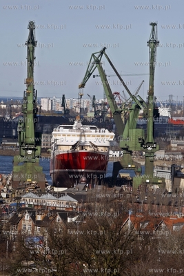 Stocznia Gdansk. Pochylnia B1. Wodowanie promu pasazersko-samochodowego...