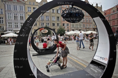 Gdansk. 753 Jarmak sw.Dominika. Nz kolawki na ul Dlugi...