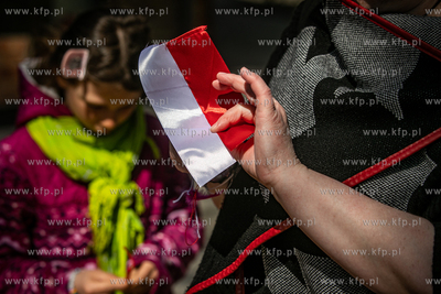 Sopocka Majówka z biblioteką przy ulicy Goyki. Ręczne...